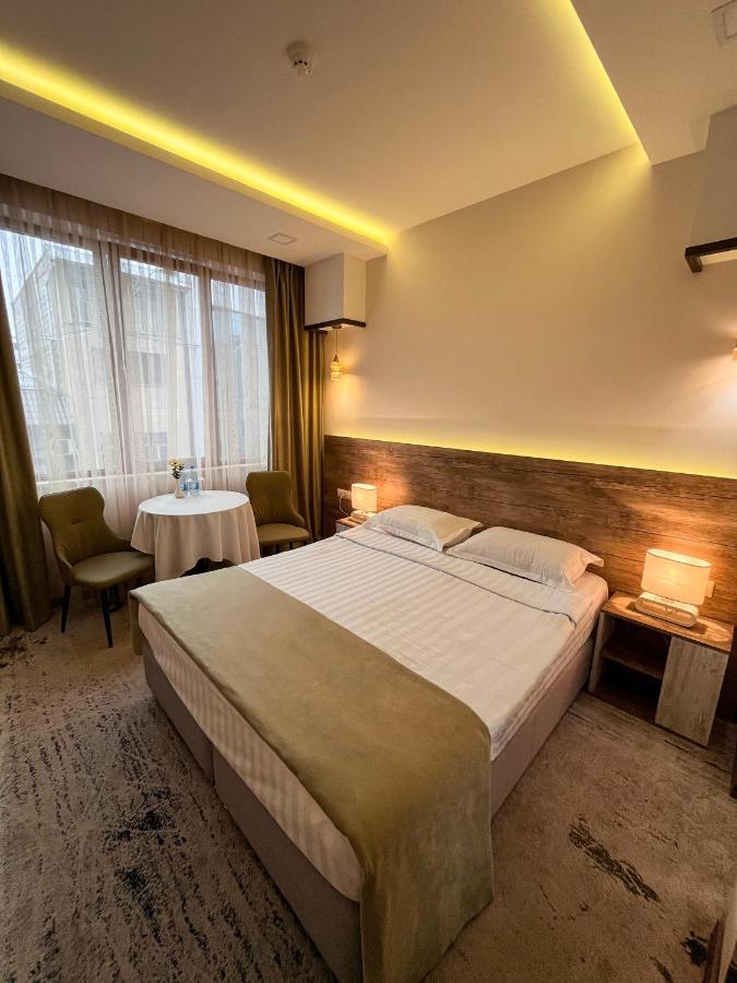 Regard Hotel 耶烈万 外观 照片