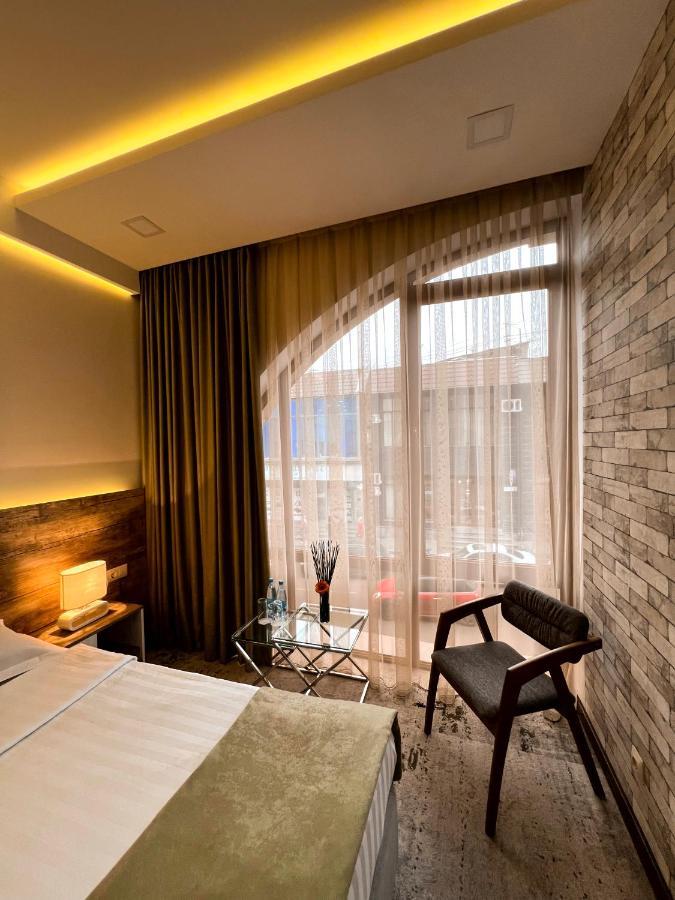 Regard Hotel 耶烈万 外观 照片