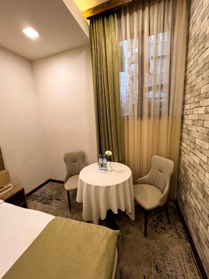 Regard Hotel 耶烈万 外观 照片