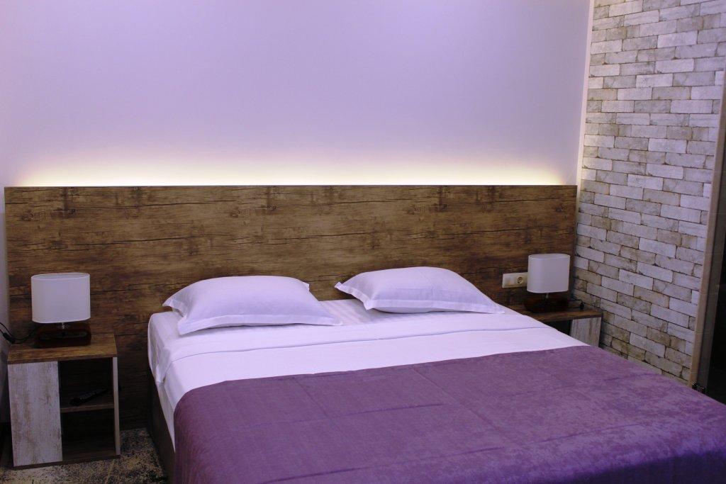 Regard Hotel 耶烈万 外观 照片