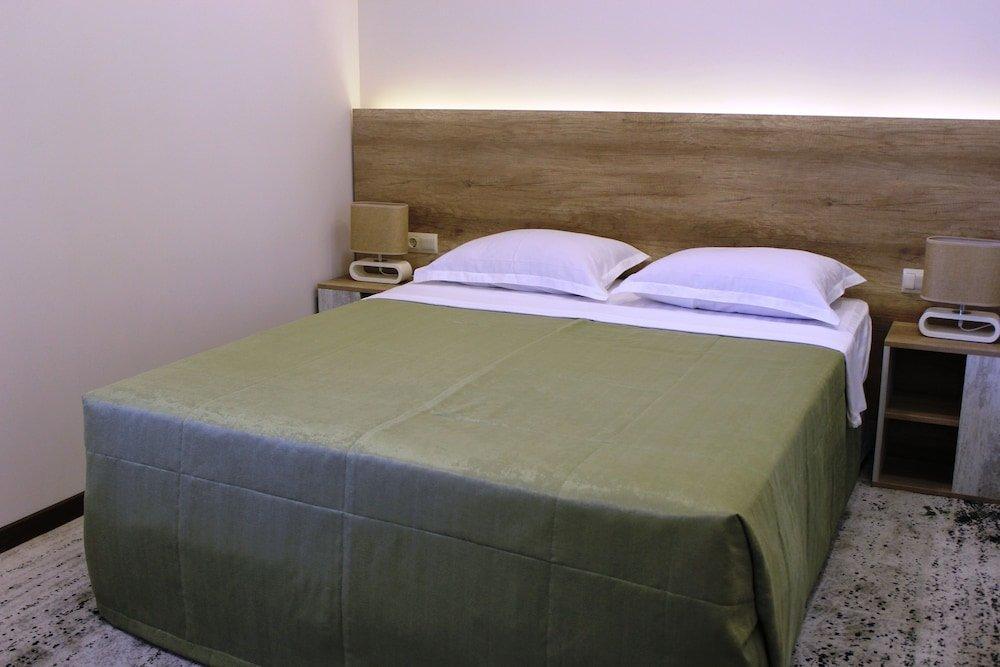 Regard Hotel 耶烈万 外观 照片
