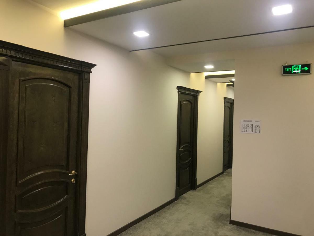 Regard Hotel 耶烈万 外观 照片