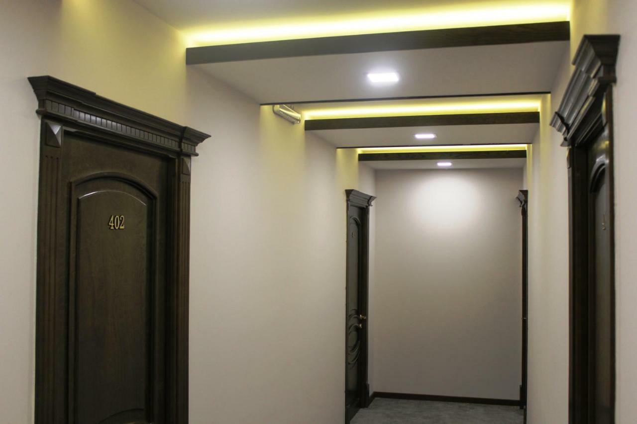 Regard Hotel 耶烈万 外观 照片